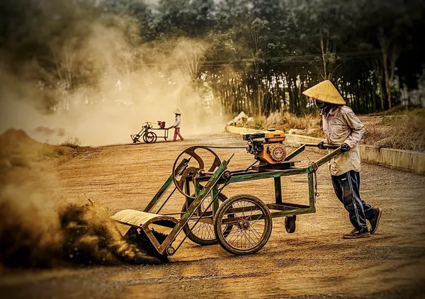 Road dust. thumbnail